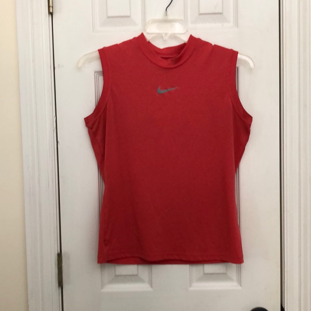 Nice “ Nike” muscle tee